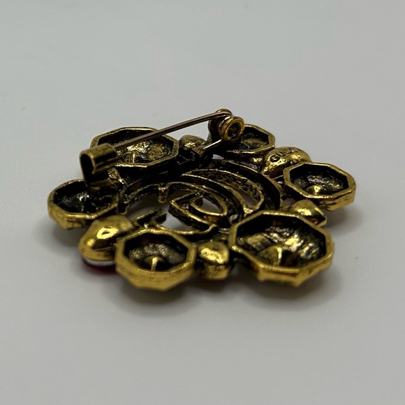 GUCCI Logo GG Ornate Colorful Gold Brooch Pin - Picture 4 of 7